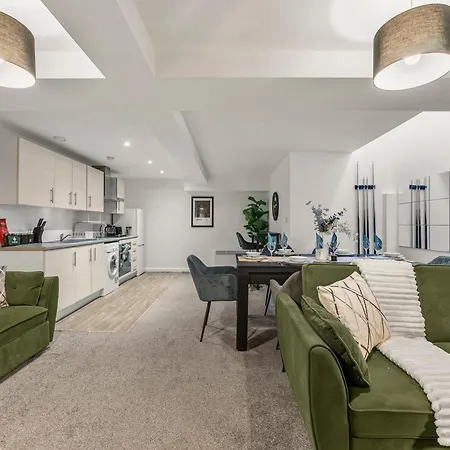 Modern Getaway - Close To The Centre *